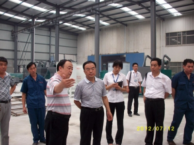 2012.7.12日李國(guó)忠教授到我公司參觀考察、指導(dǎo)工作